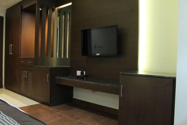 Hotel Opulence Pathankot Luaran gambar